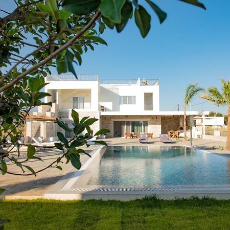 Villa Pnoe Seaside Kalamaki  Exteriör bild
