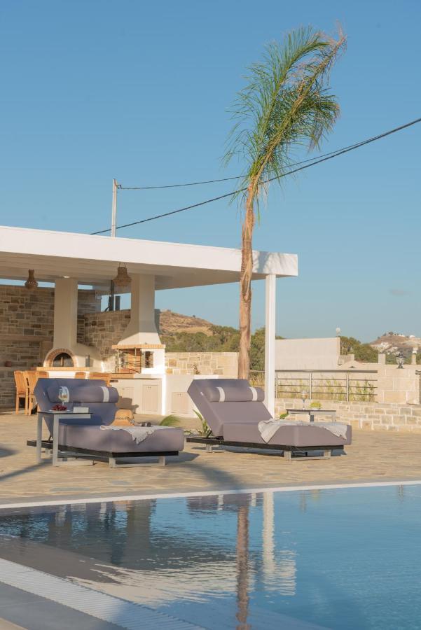 Villa Pnoe Seaside Kalamaki  Exteriör bild