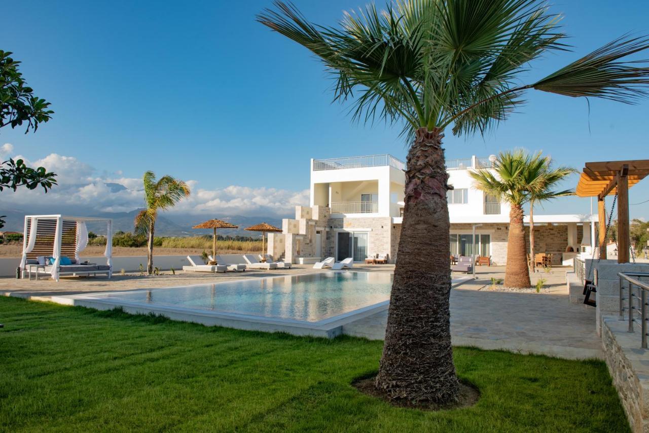 Villa Pnoe Seaside Kalamaki  Exteriör bild