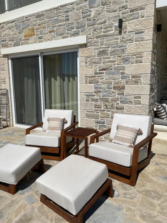 Villa Pnoe Seaside Kalamaki  Exteriör bild